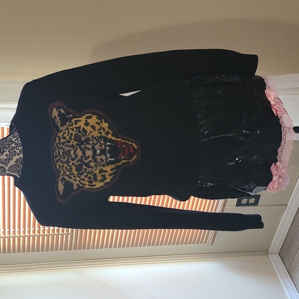 Black Sweaters size M